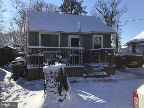 728 HAVERFORD AVENUE MAPLE SHADE NJ 08052