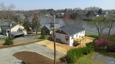 A home in STANARDSVILLE