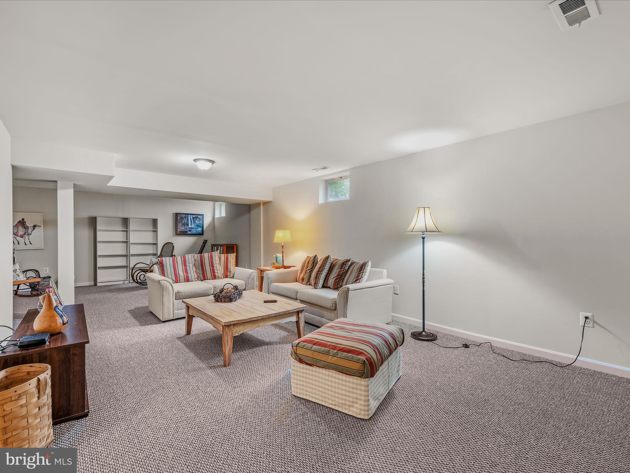 THE VILLAGE OF WASHINGTON TRAIL - Residential