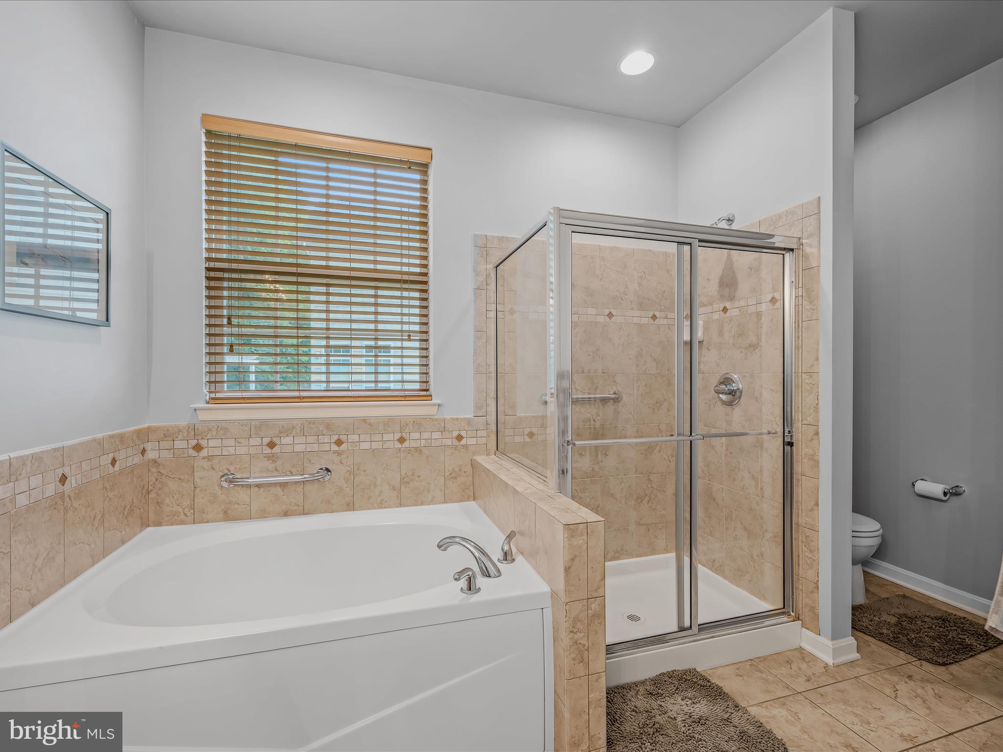 THE VILLAGE OF WASHINGTON TRAIL - Residential