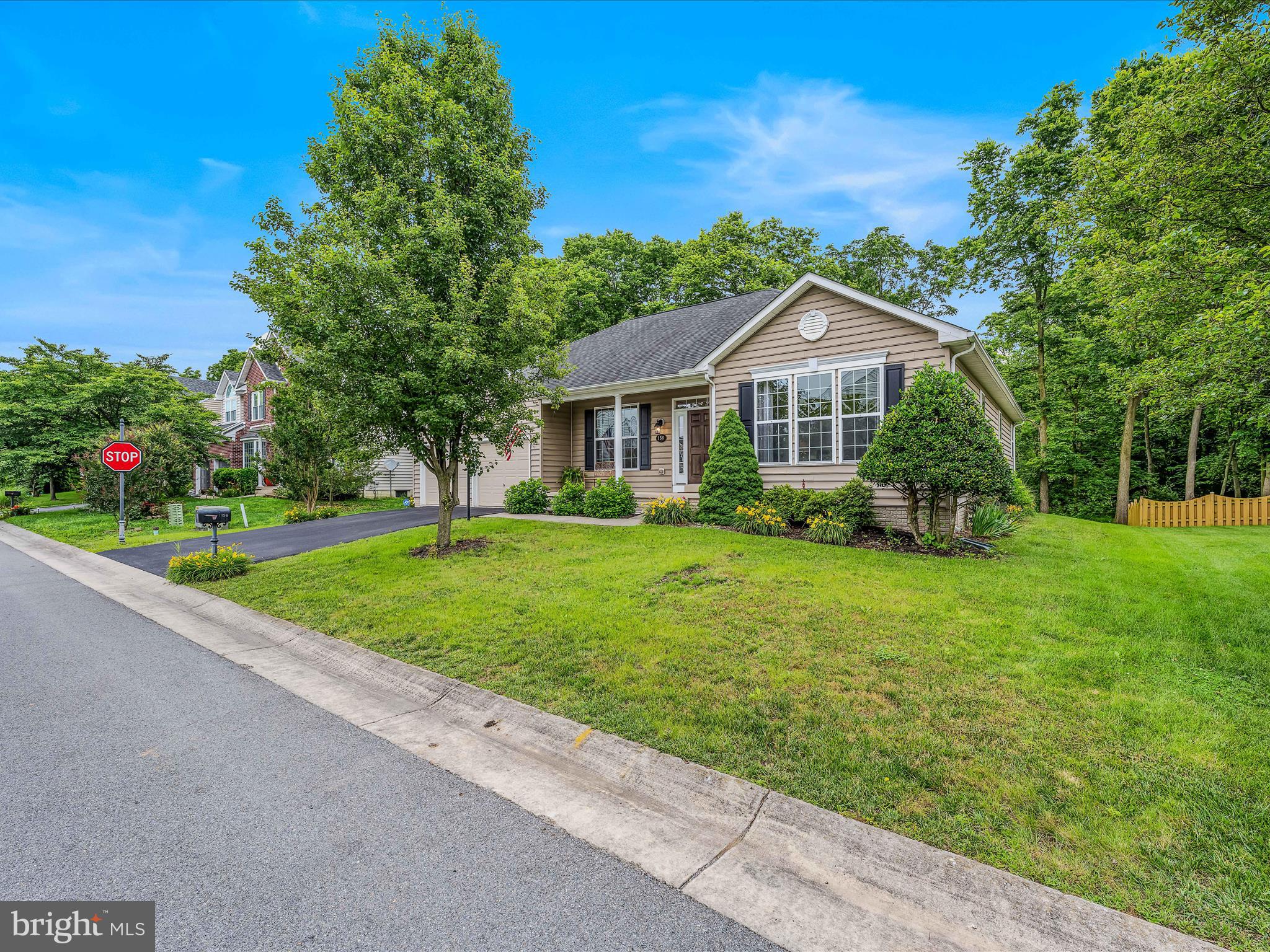 THE VILLAGE OF WASHINGTON TRAIL - Residential