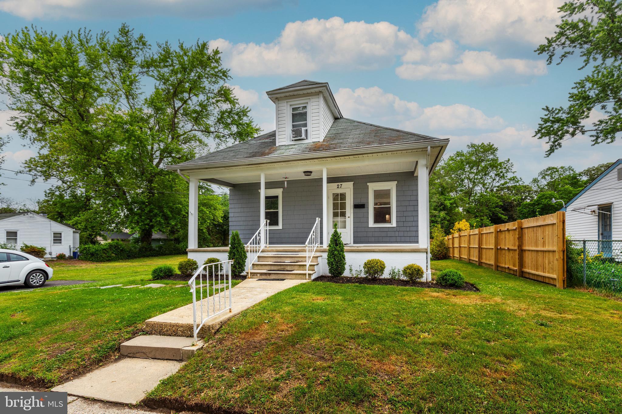 27 ELM AVENUE