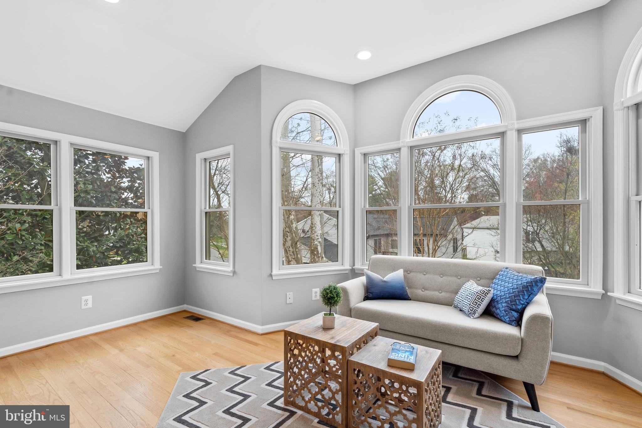 ROCKSHIRE - Residential