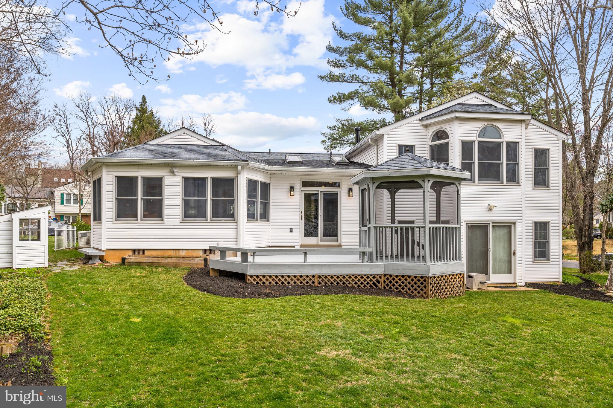 ROCKSHIRE - Residential