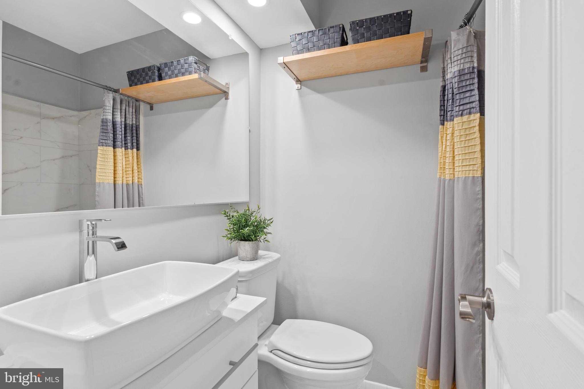 ROCKSHIRE - Residential