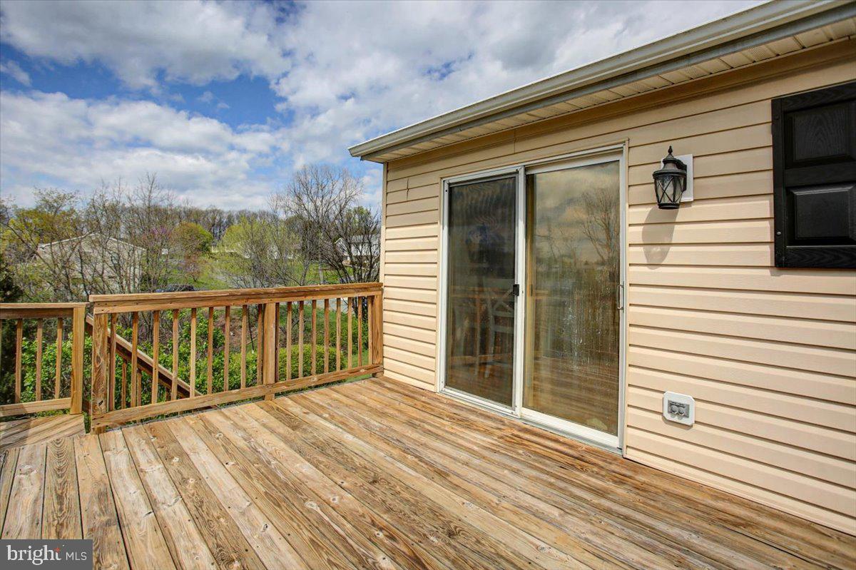 WILLOWDALE - Residential