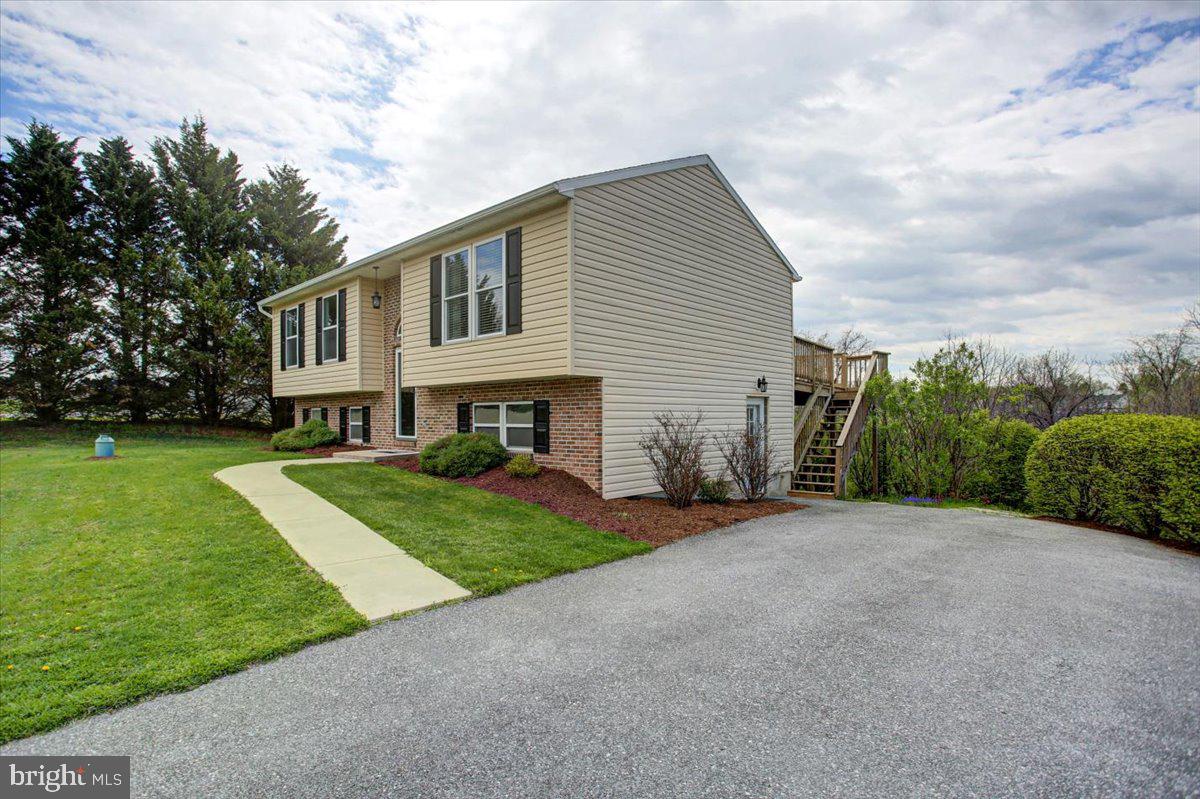 WILLOWDALE - Residential