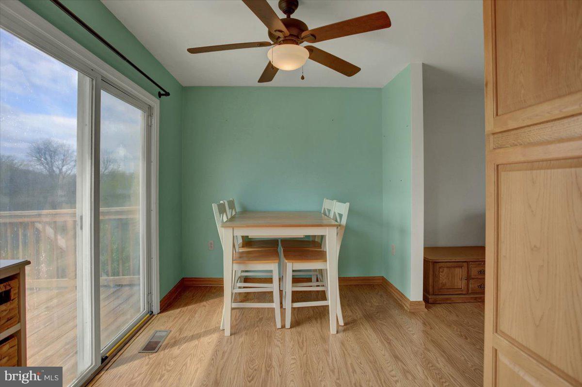 WILLOWDALE - Residential