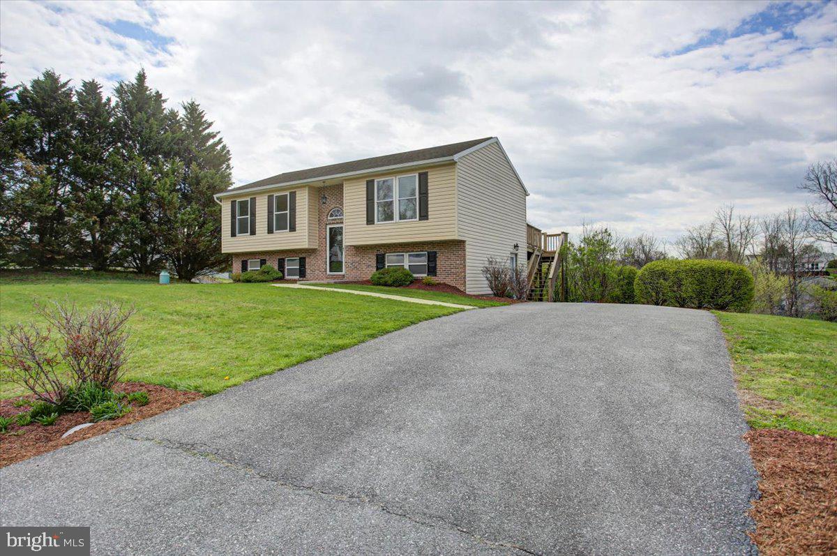 WILLOWDALE - Residential