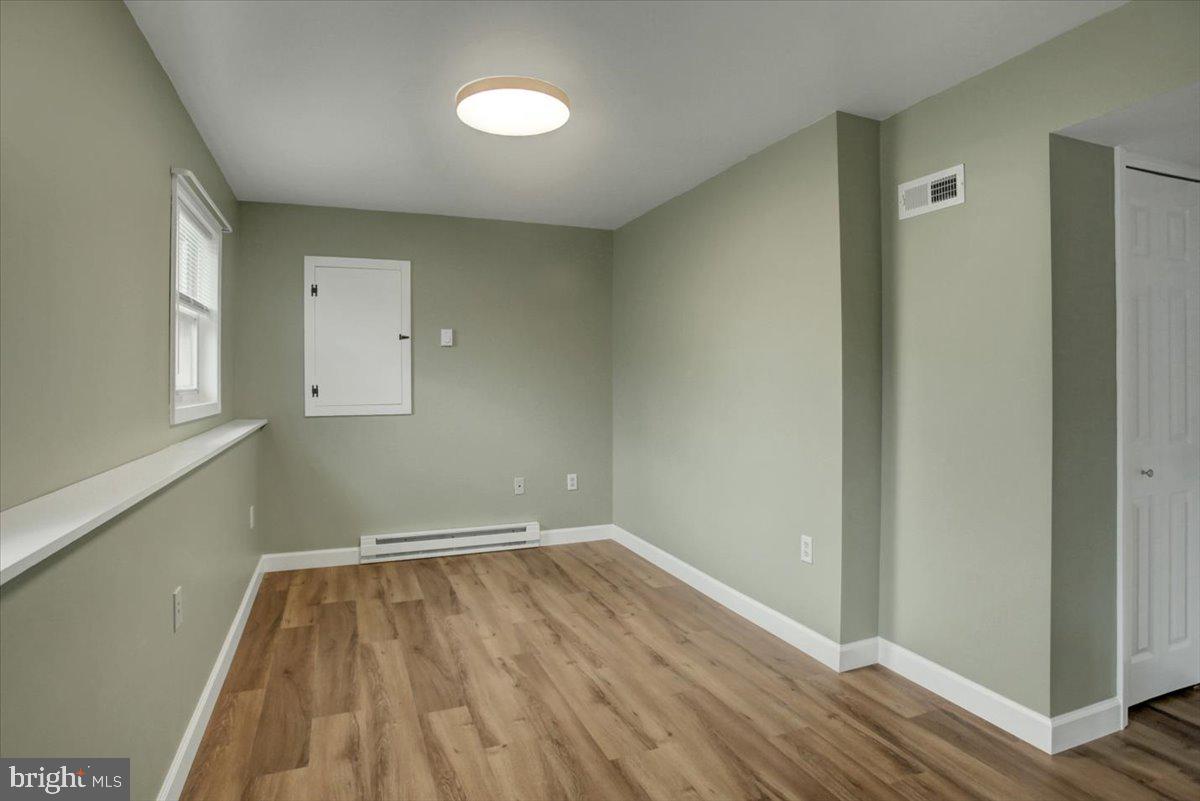 WILLOWDALE - Residential