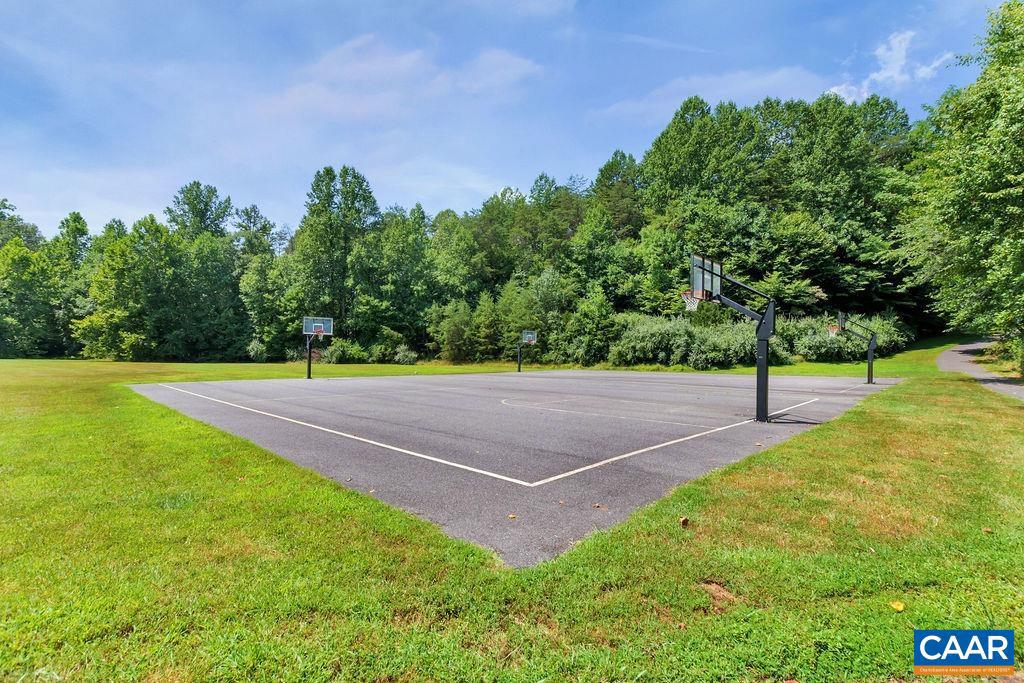FOREST LAKES SOUTH - Residential