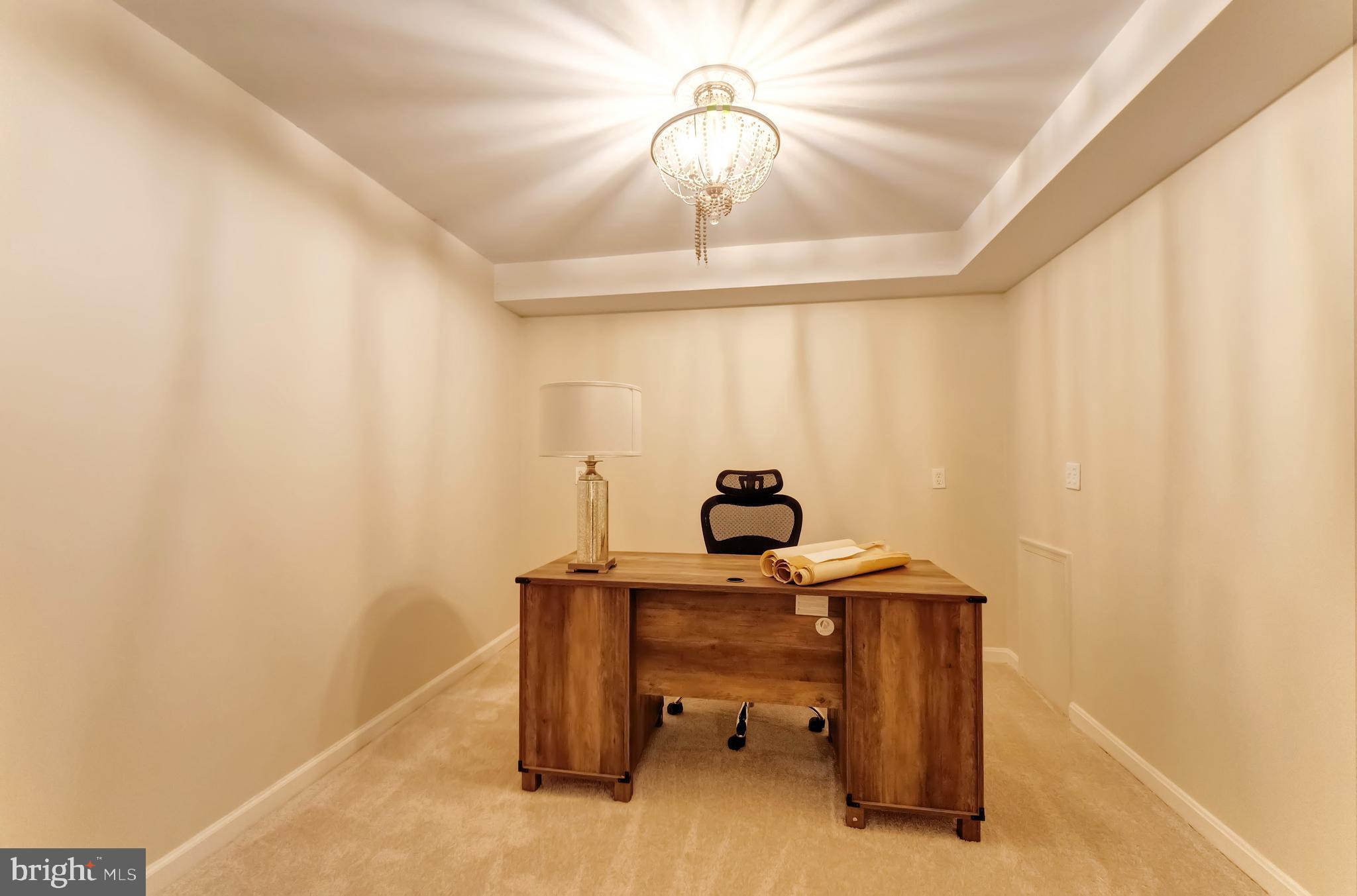 ENGLISH HILLS - Residential