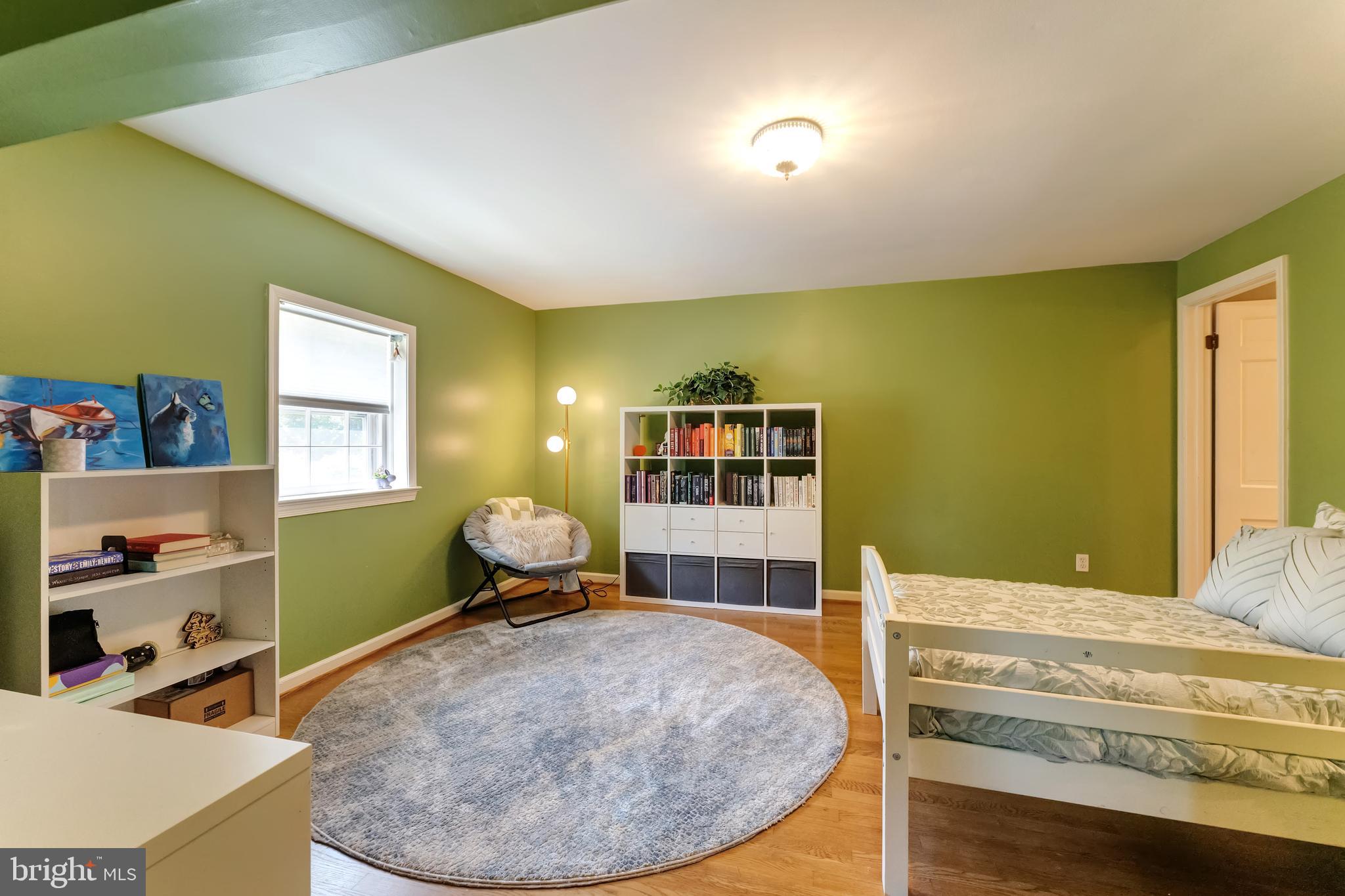 ENGLISH HILLS - Residential