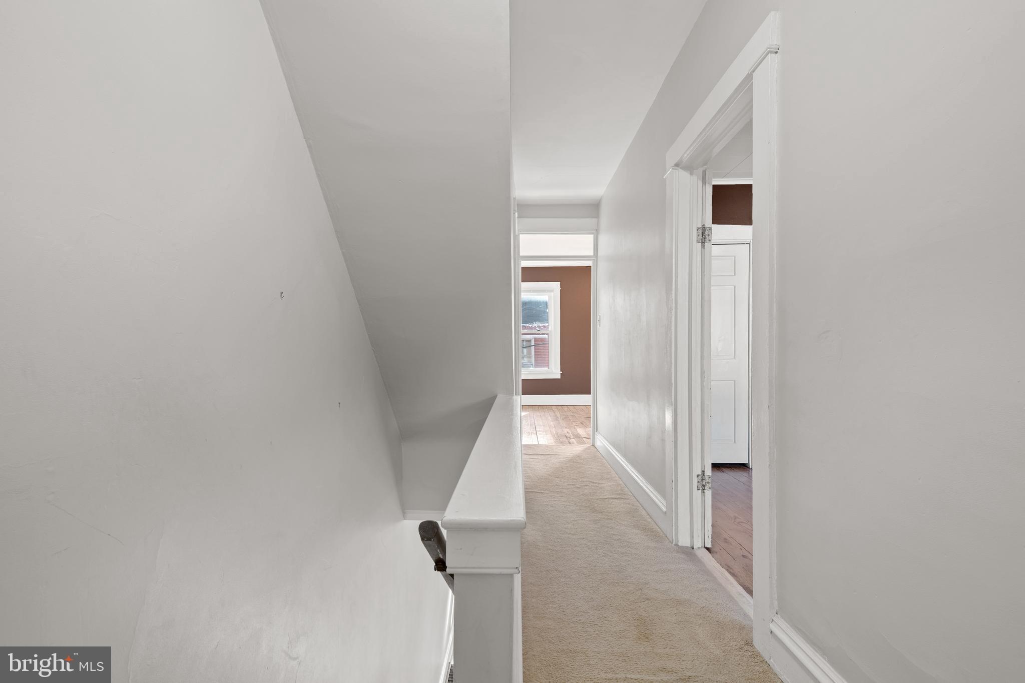 CHESTNUT HILL - Residential