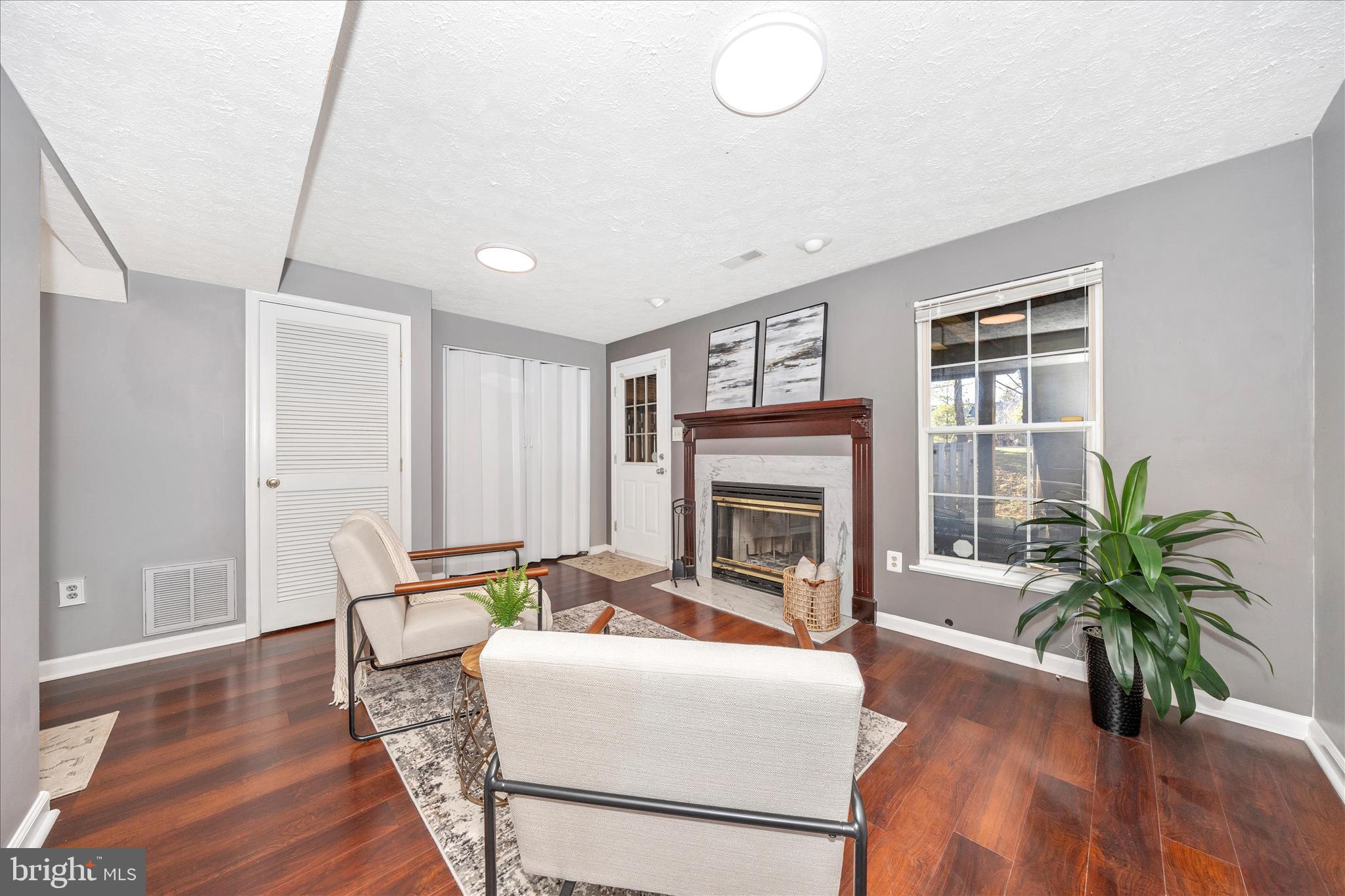 FREDERICKTOWNE VILLAGE - Residential