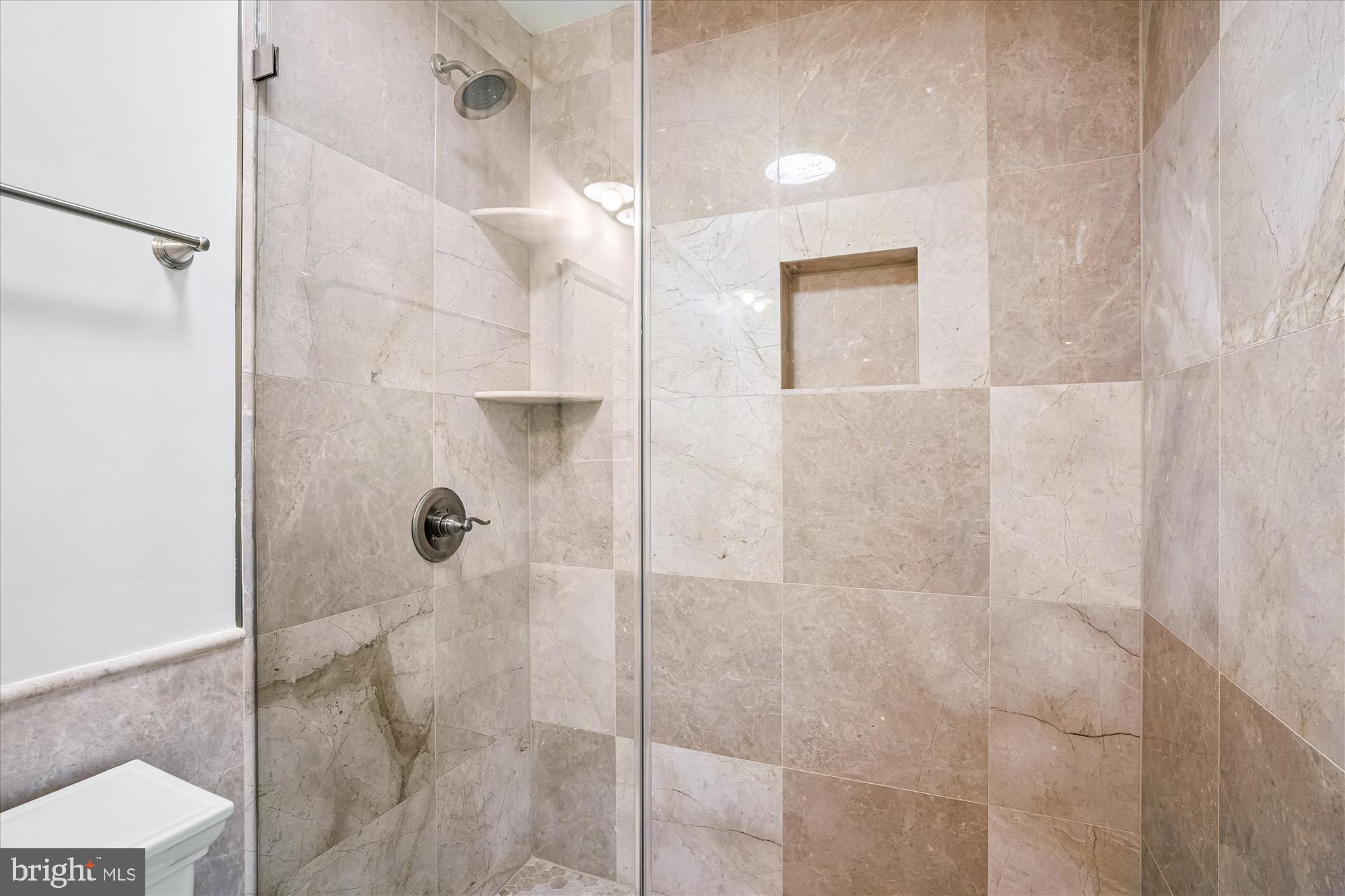 BEVERLY FARMS - Residential