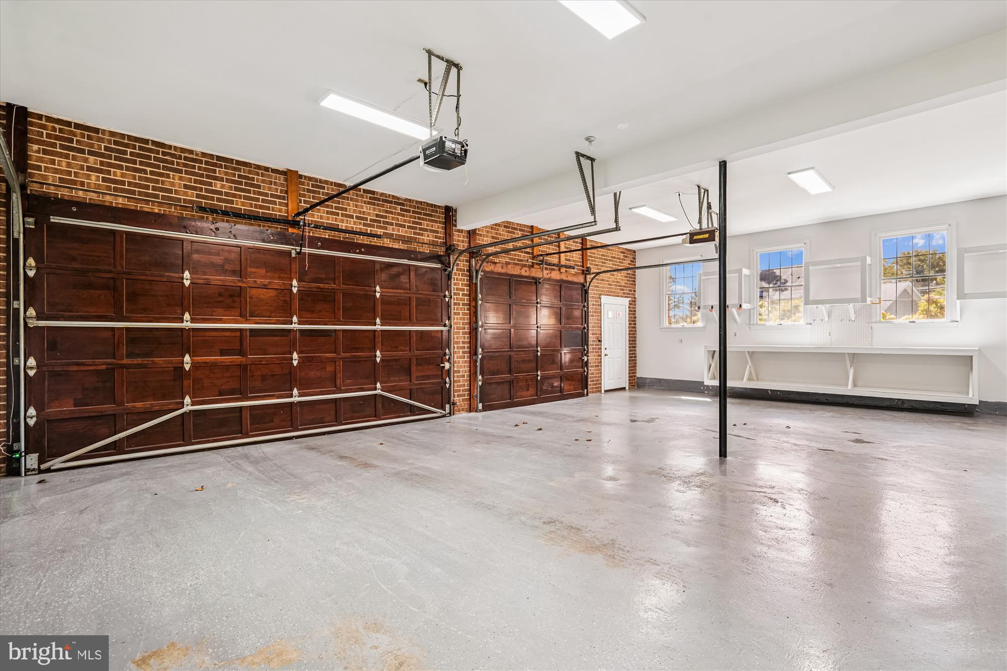 BEVERLY FARMS - Residential