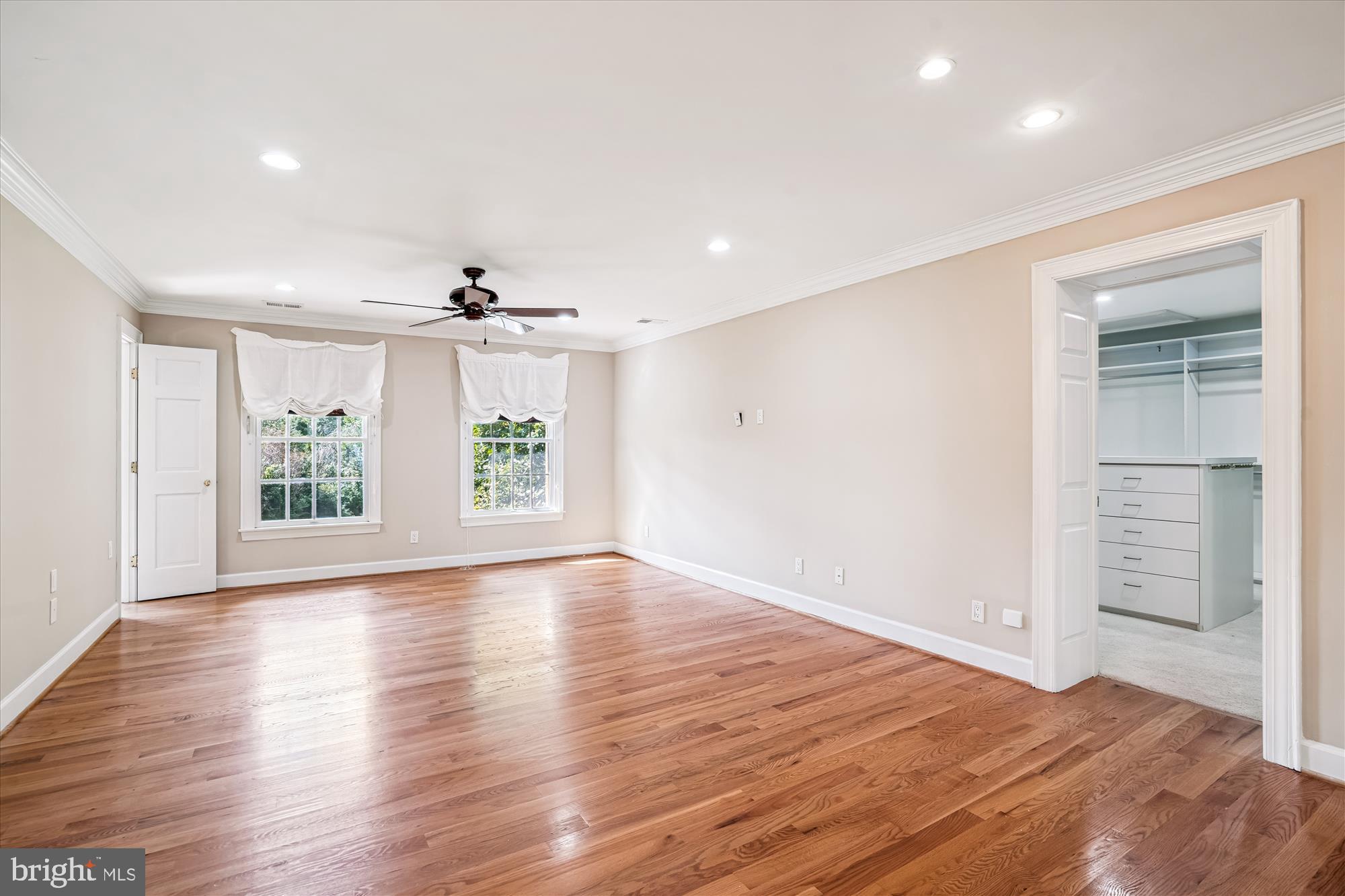 BEVERLY FARMS - Residential