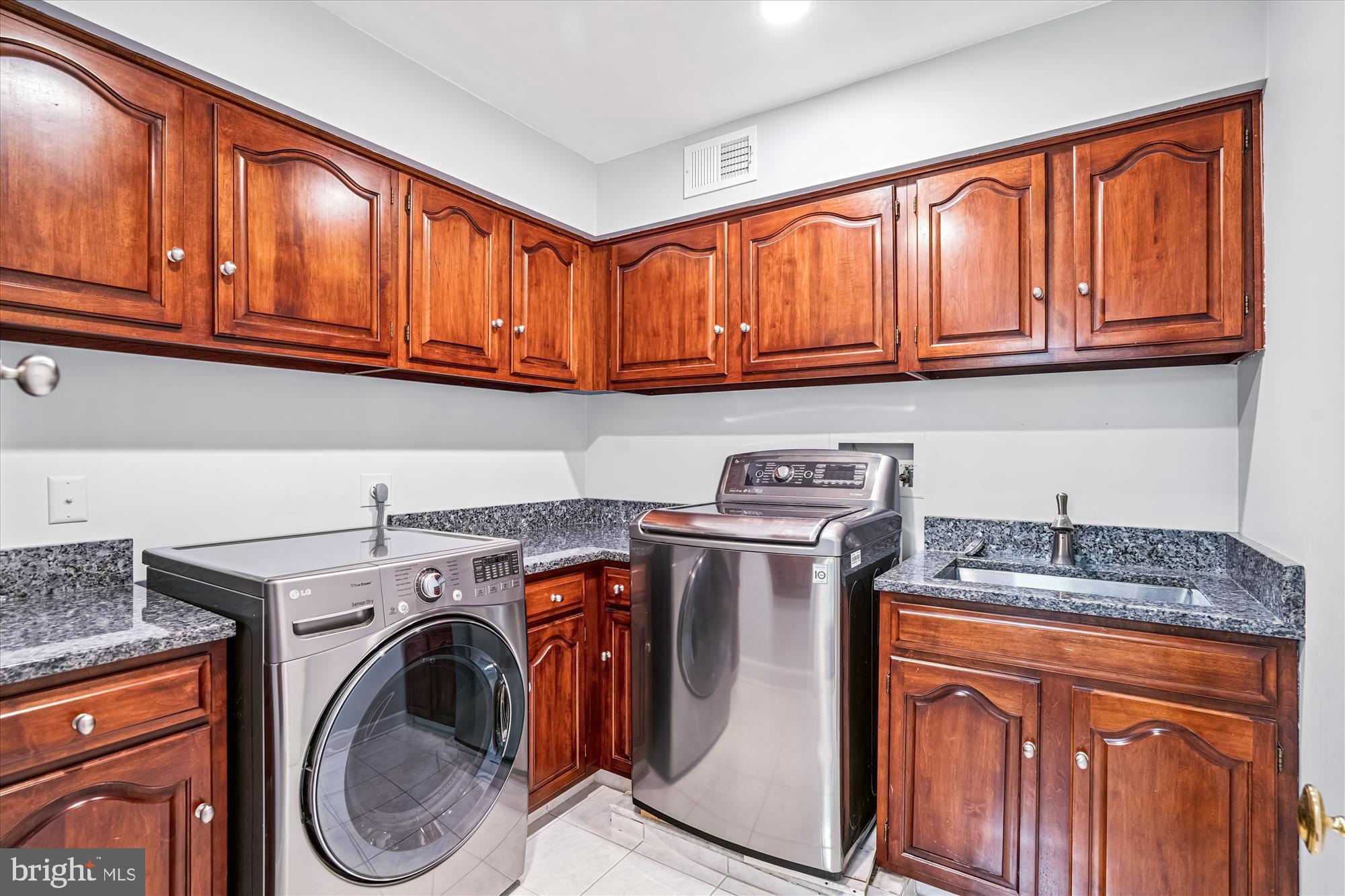 BEVERLY FARMS - Residential