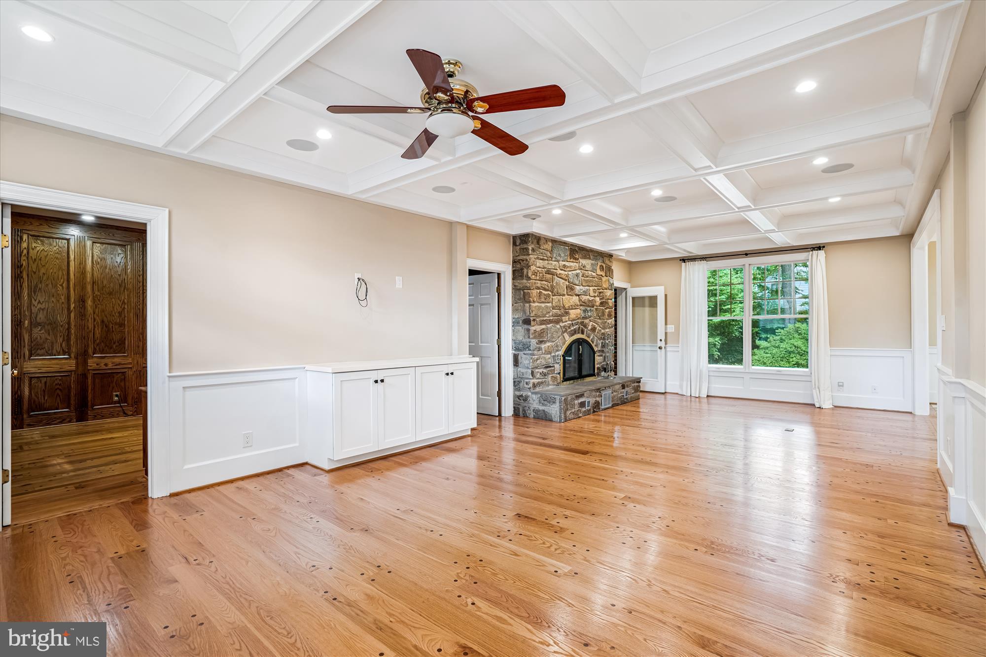 BEVERLY FARMS - Residential