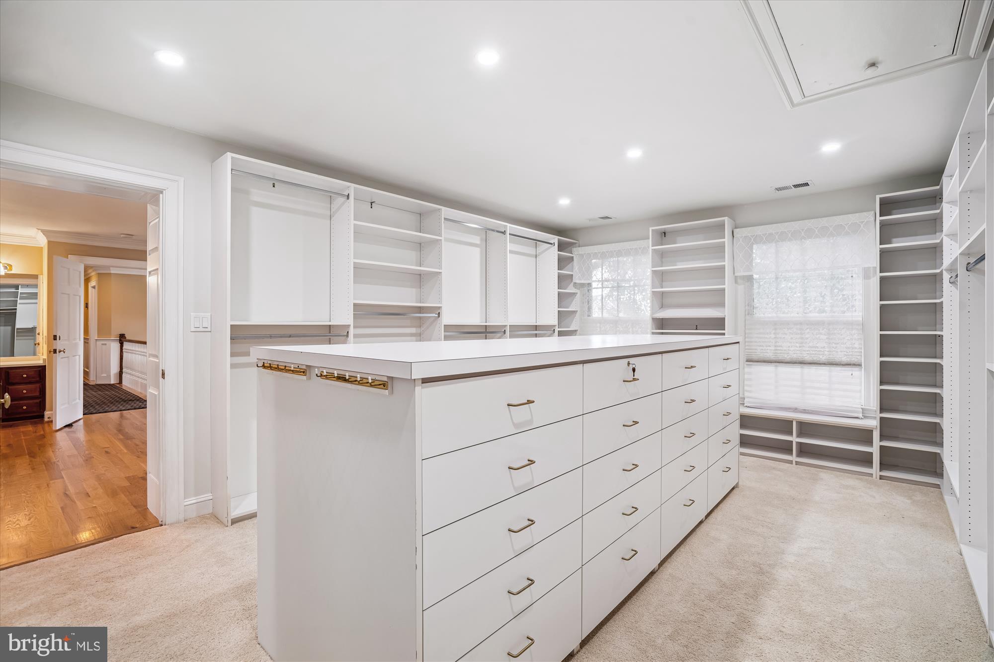 BEVERLY FARMS - Residential