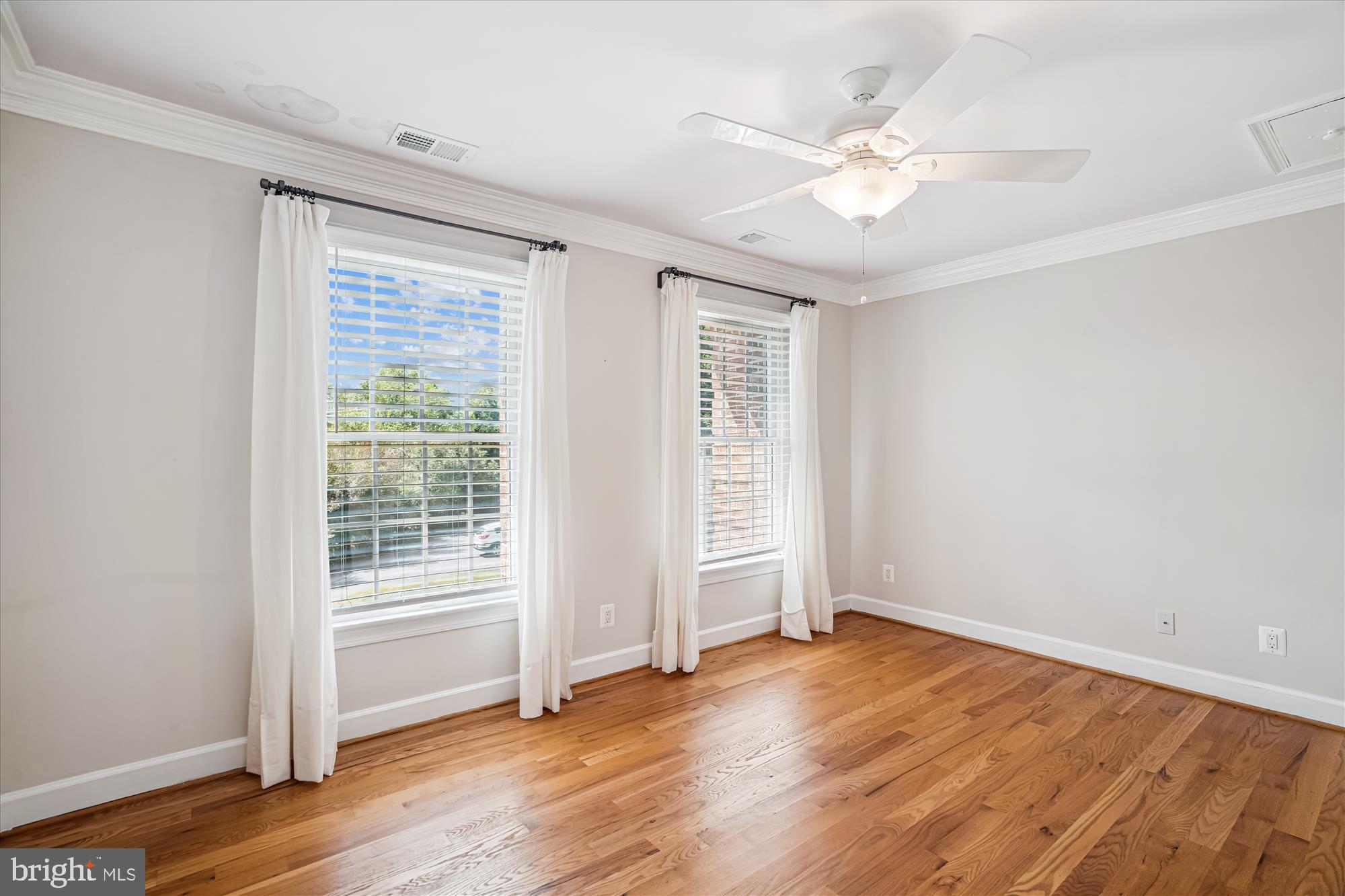 BEVERLY FARMS - Residential