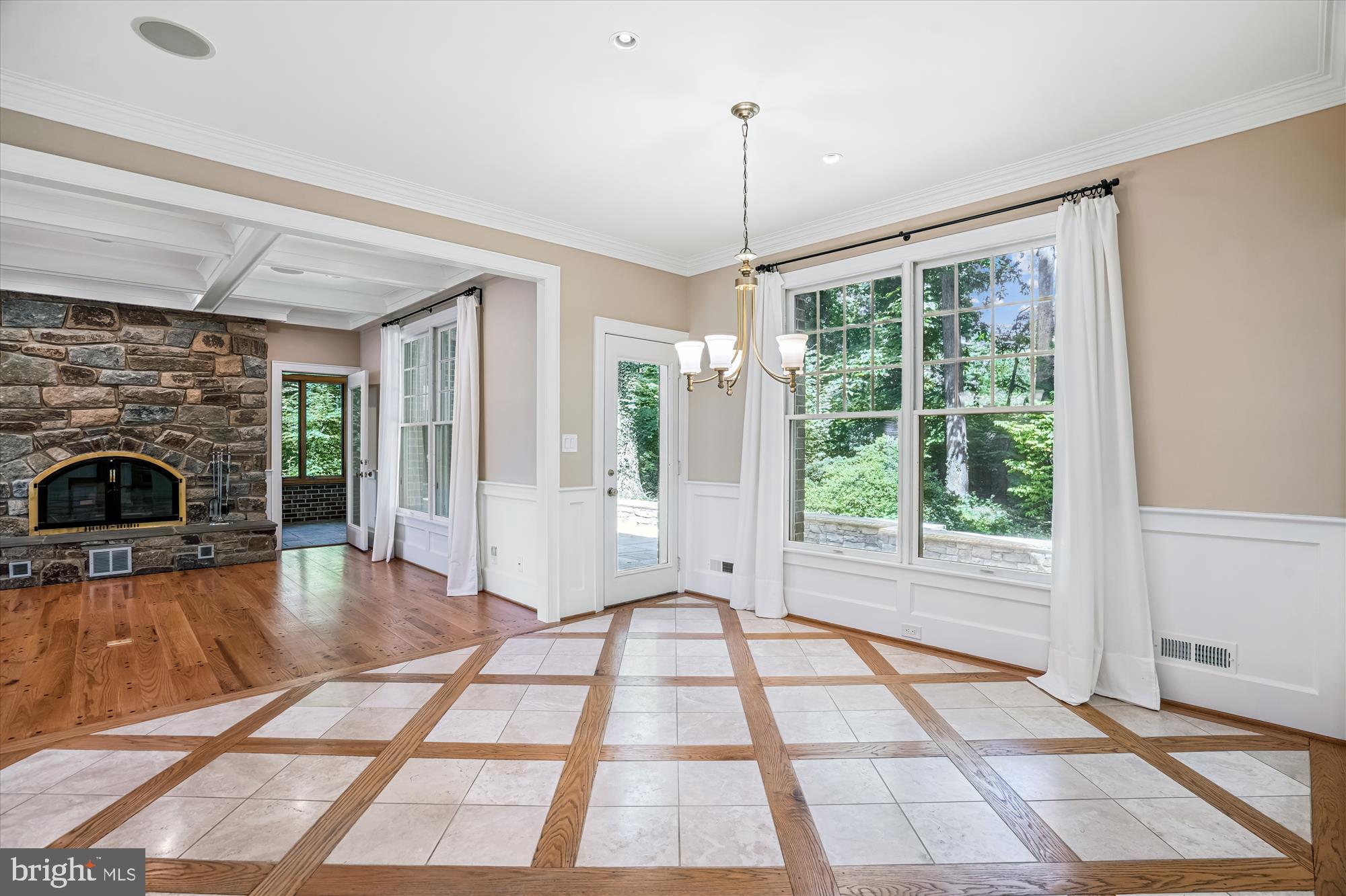 BEVERLY FARMS - Residential