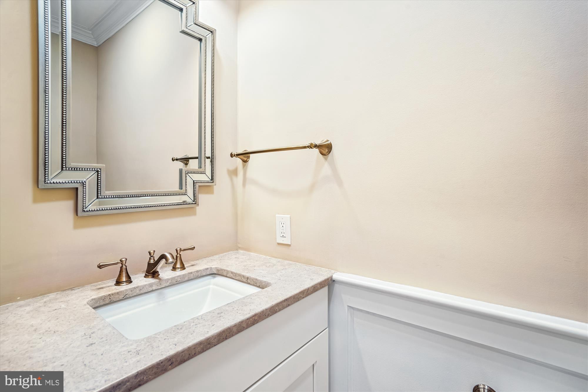 BEVERLY FARMS - Residential