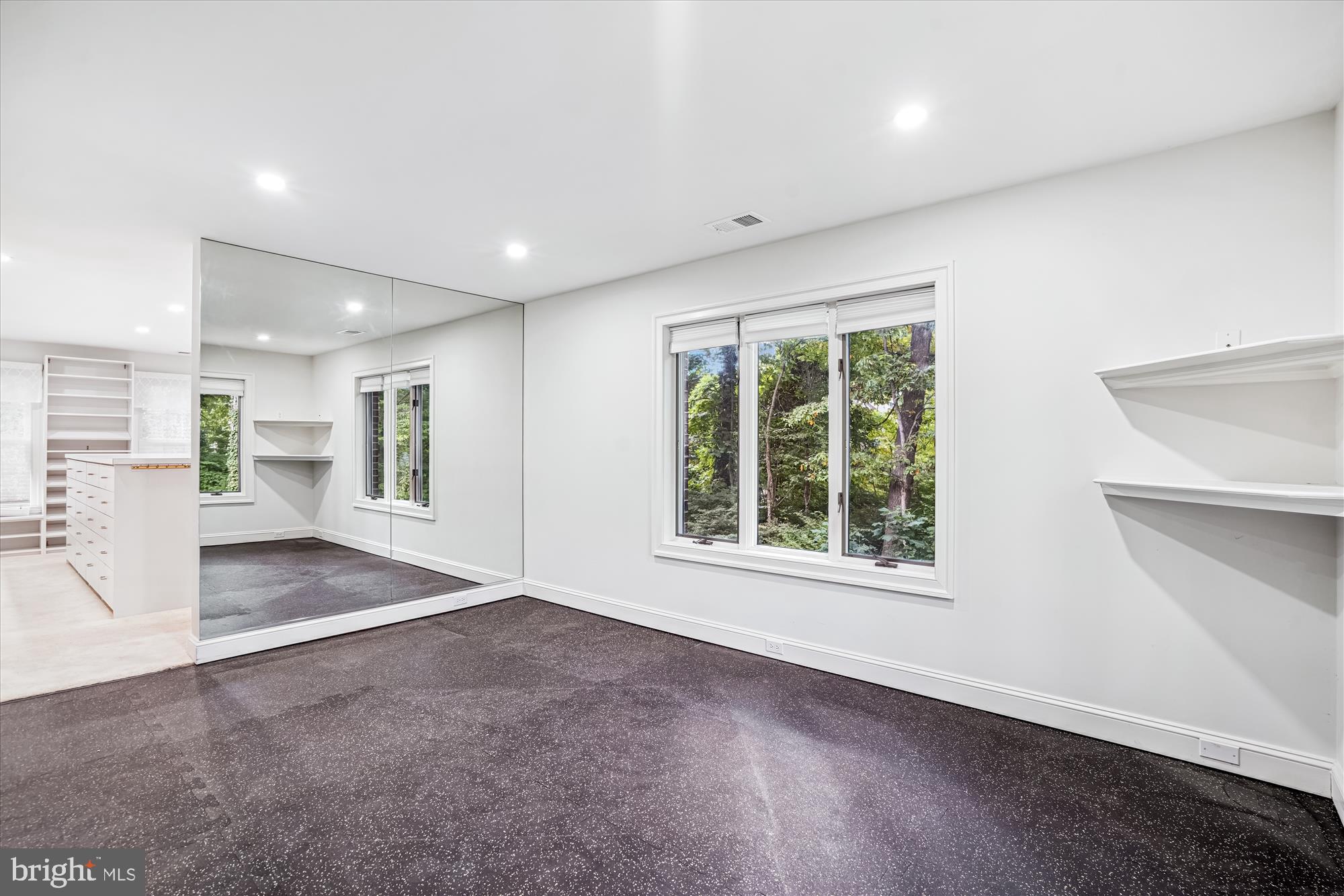 BEVERLY FARMS - Residential