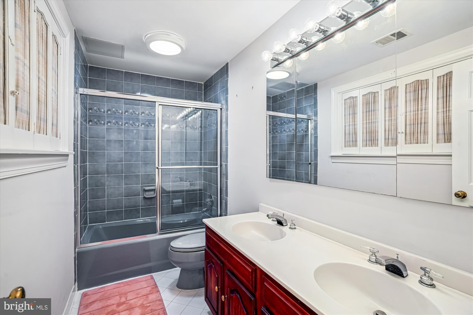 BEVERLY FARMS - Residential