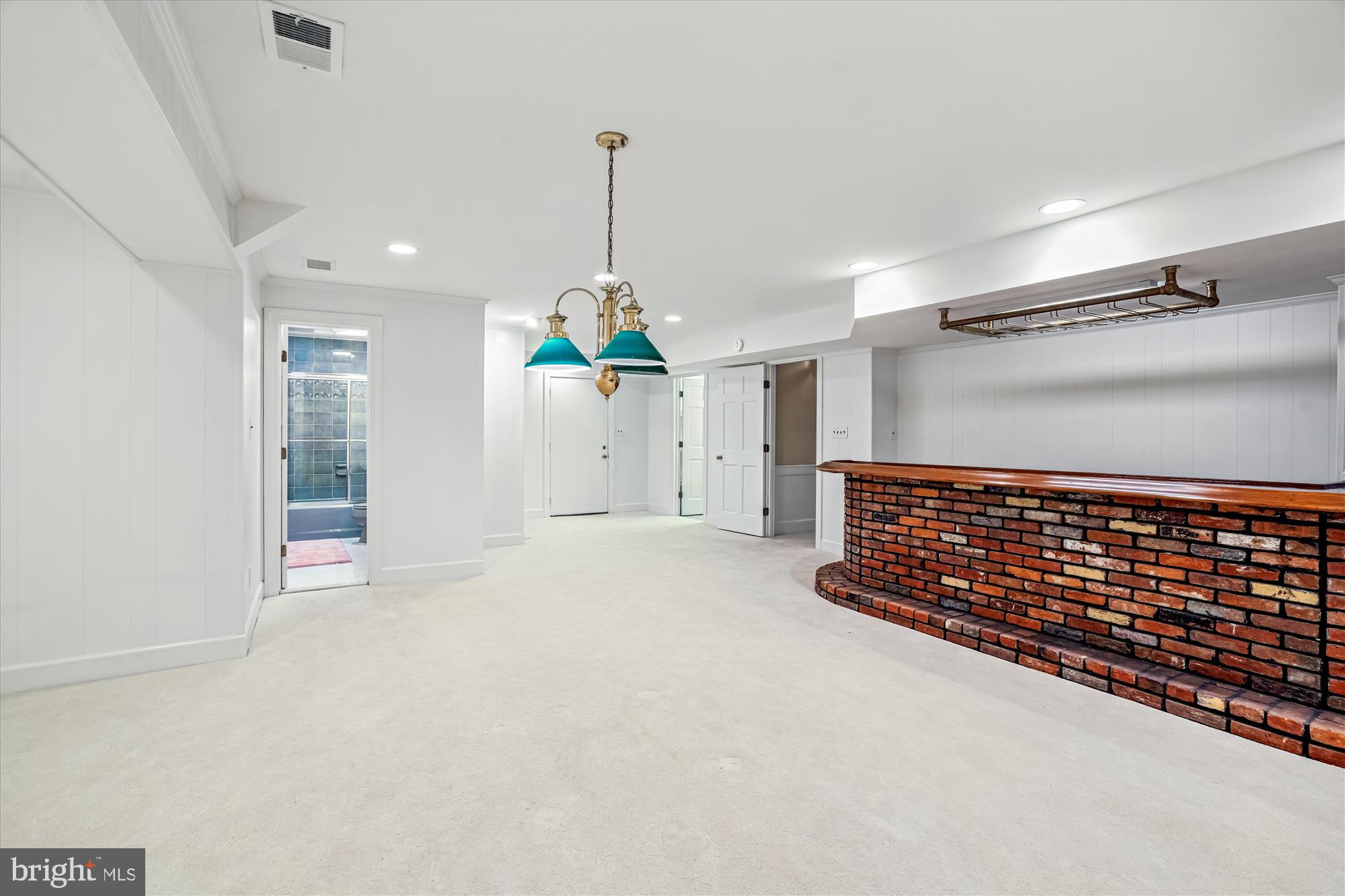 BEVERLY FARMS - Residential