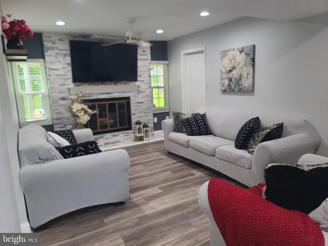 PROVINCES - Residential