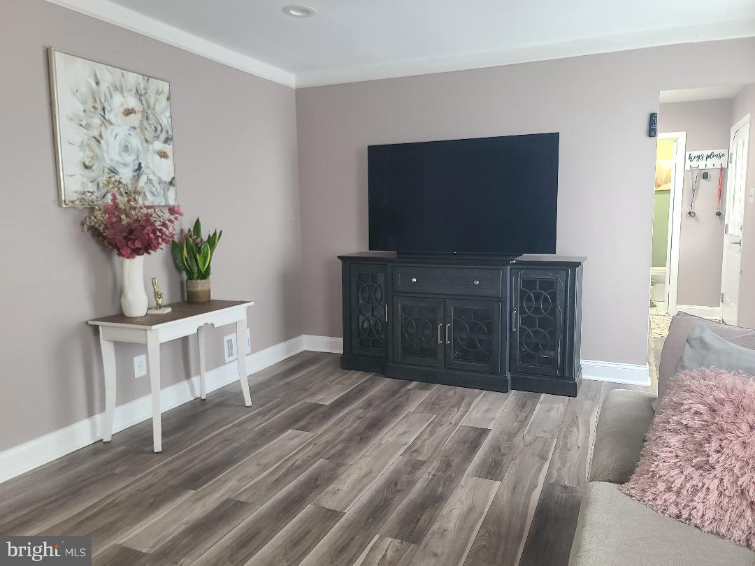 PROVINCES - Residential