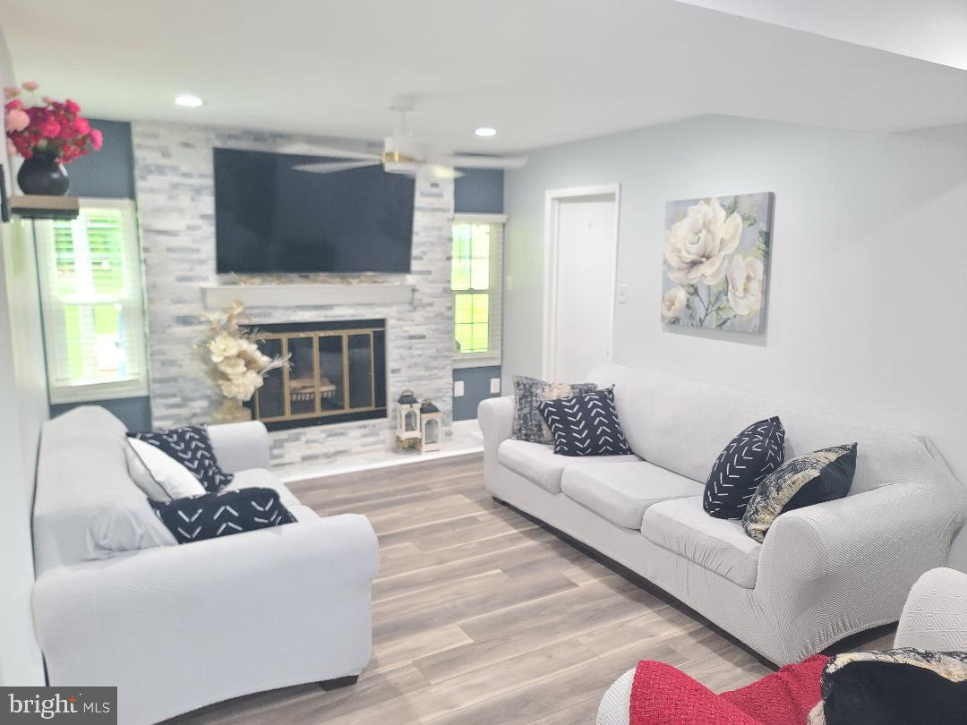 PROVINCES - Residential