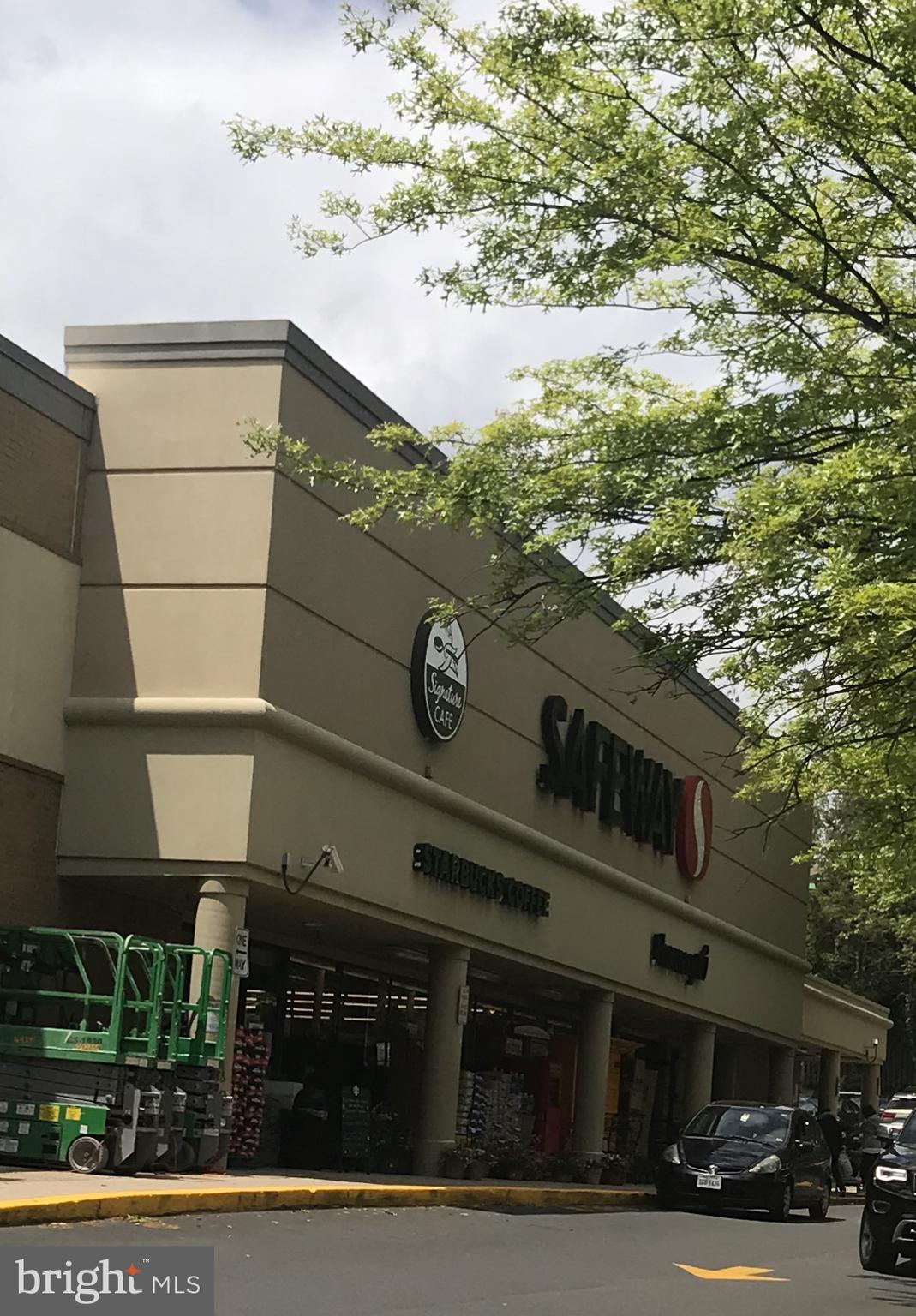 BERKSHIRE GARDENS - Residential Lease