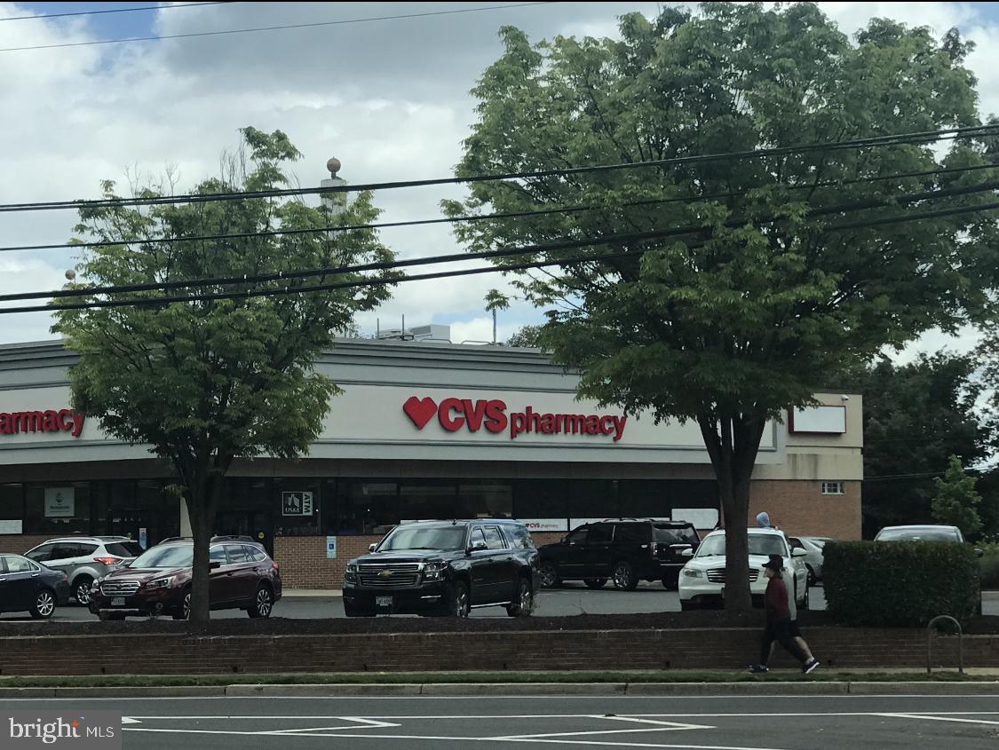 BERKSHIRE GARDENS - Residential Lease