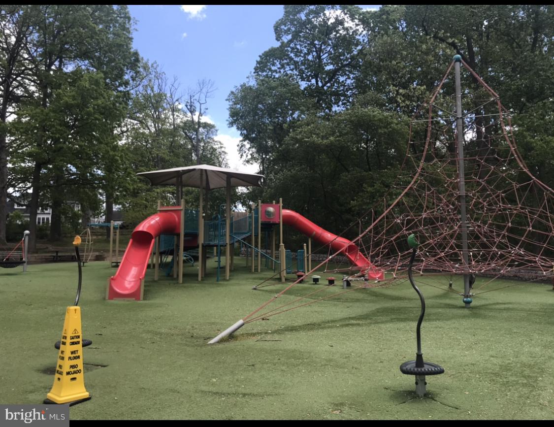 BERKSHIRE GARDENS - Residential Lease