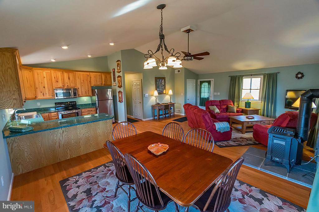 HIGHLAND HILLS - Residential