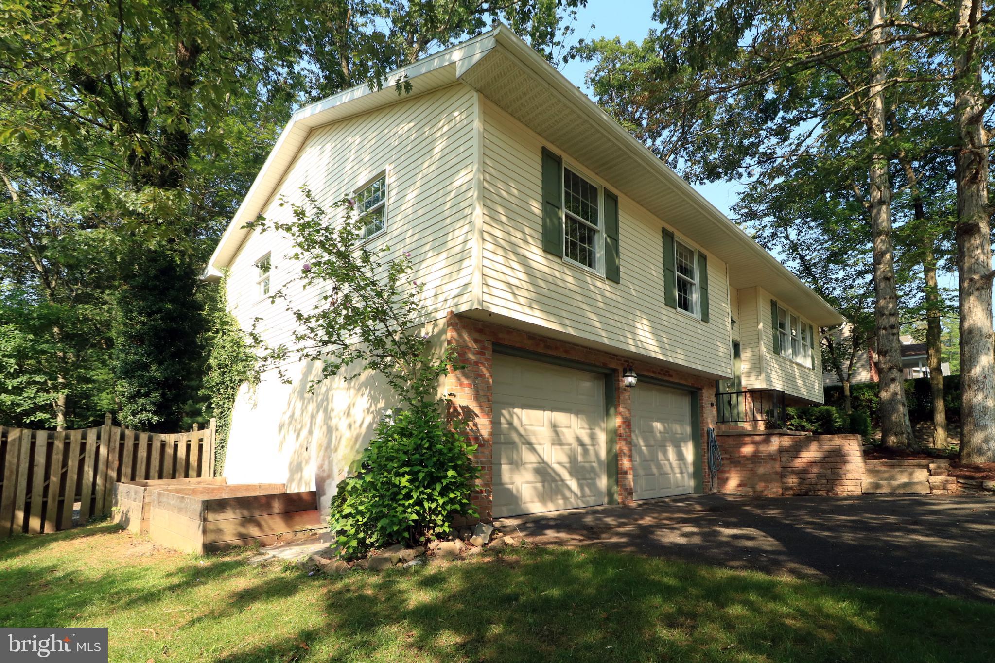 622 OLD FARM LANE