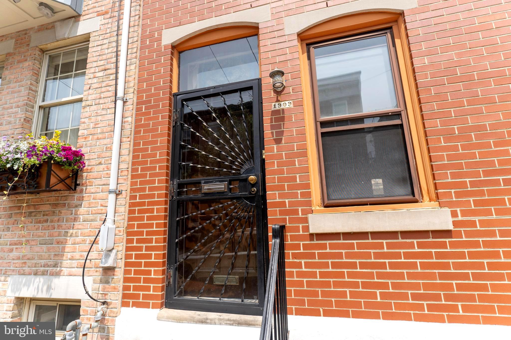 GRADUATE HOSPITAL - Residential