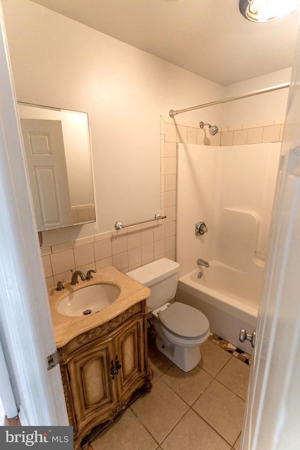 GRADUATE HOSPITAL - Residential