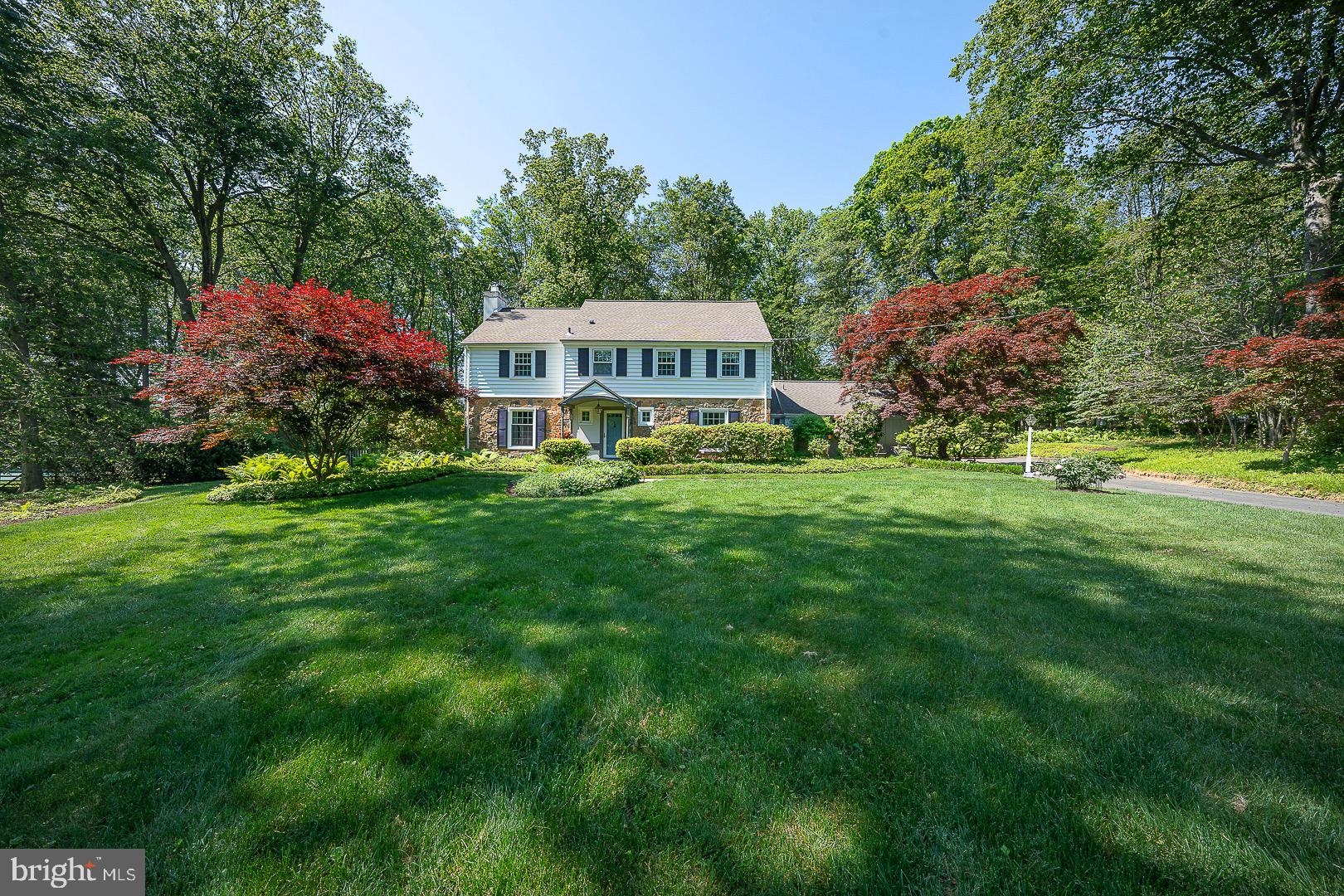 734 WOODCREST ROAD