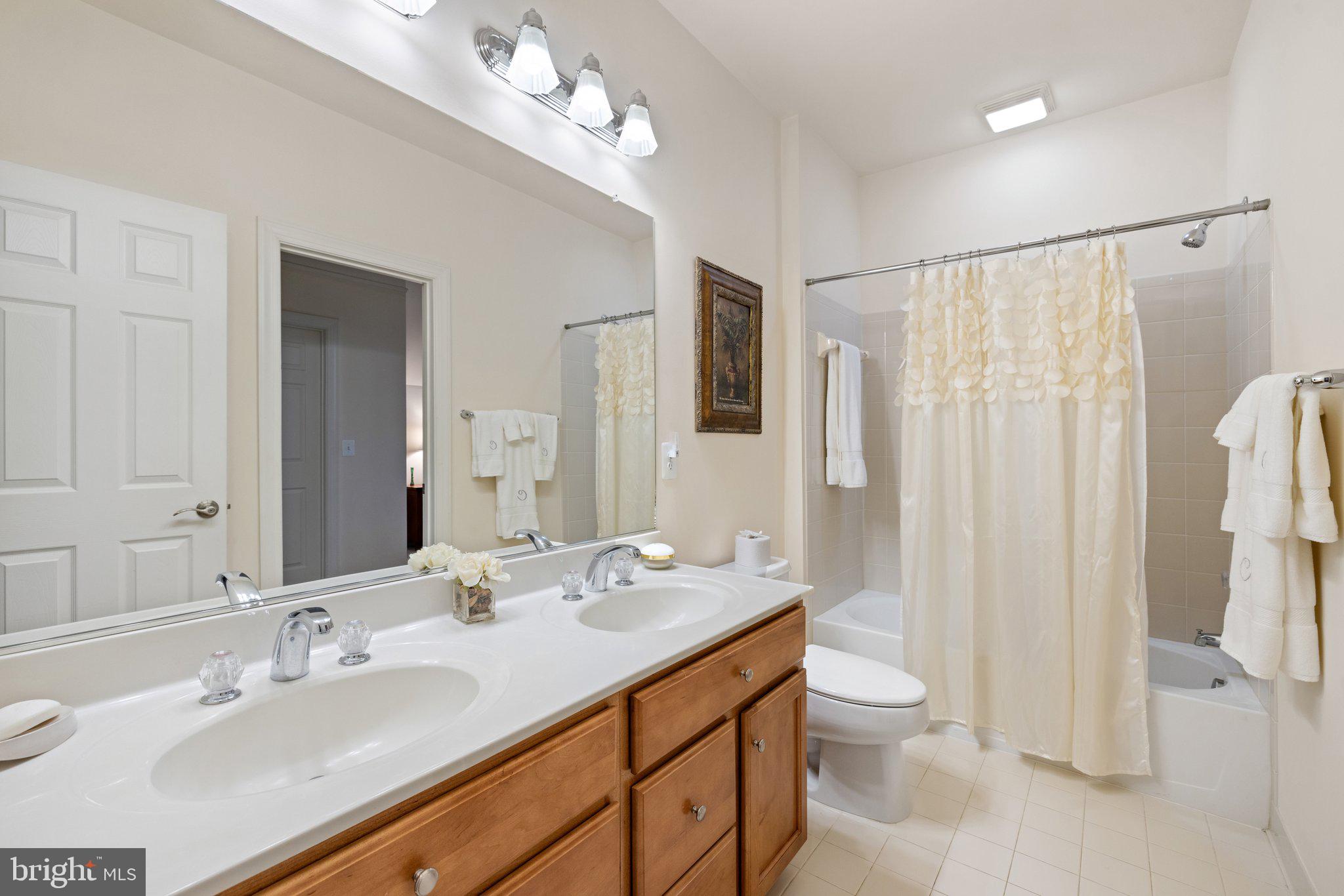 BROADOAK - Residential