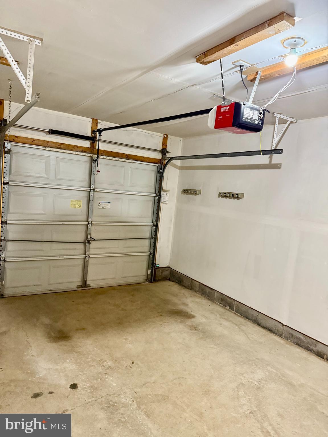 KINGSVIEW VILLAGE - Residential Lease