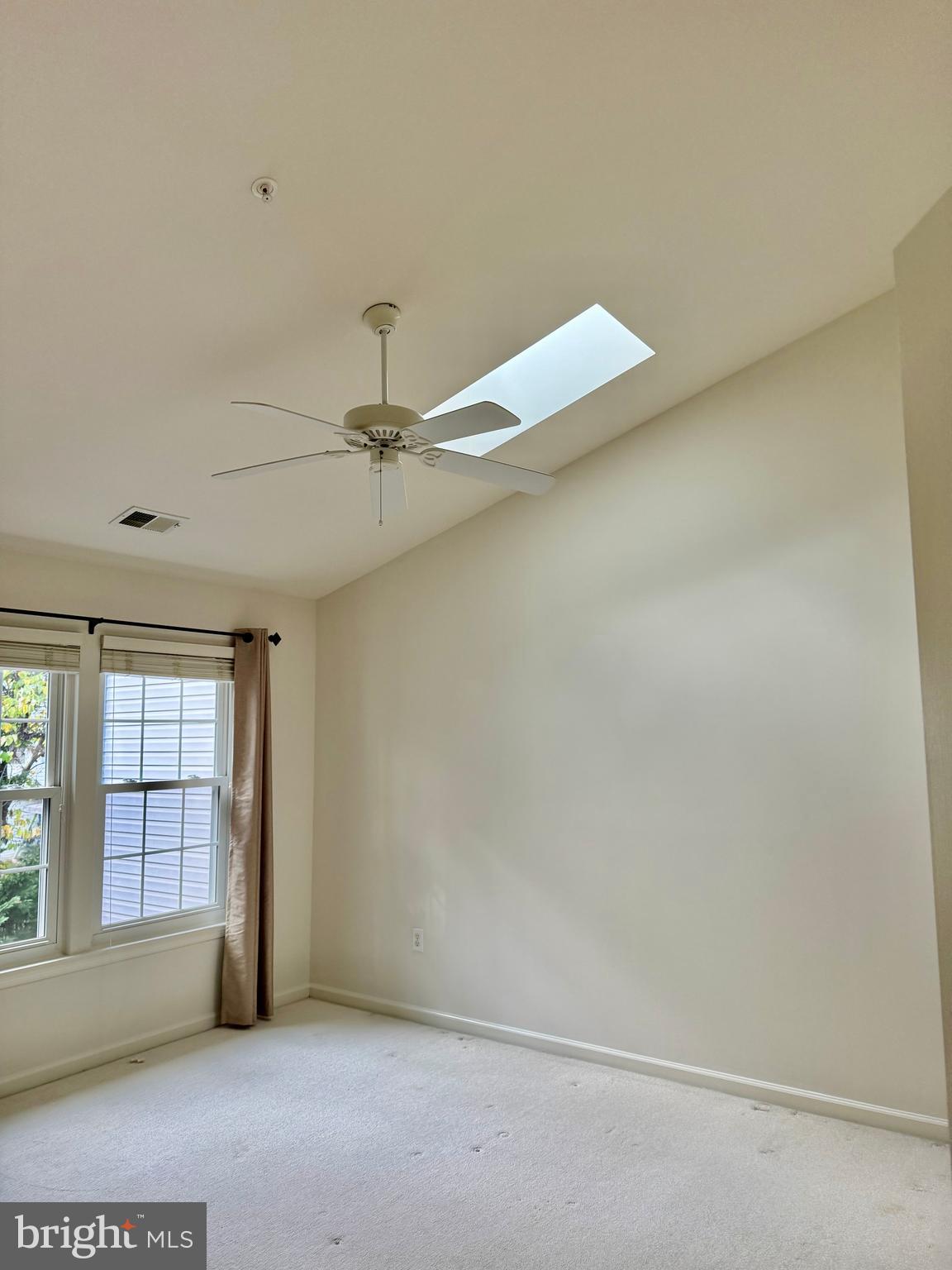 KINGSVIEW VILLAGE - Residential Lease