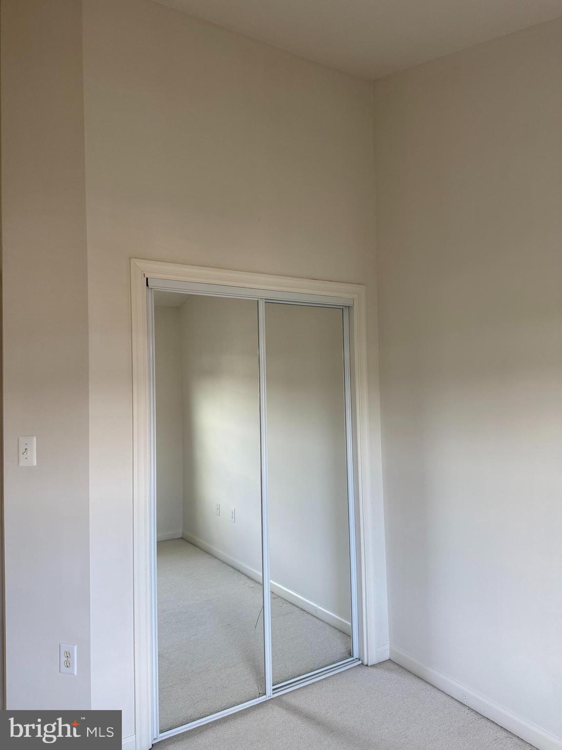 KINGSVIEW VILLAGE - Residential Lease