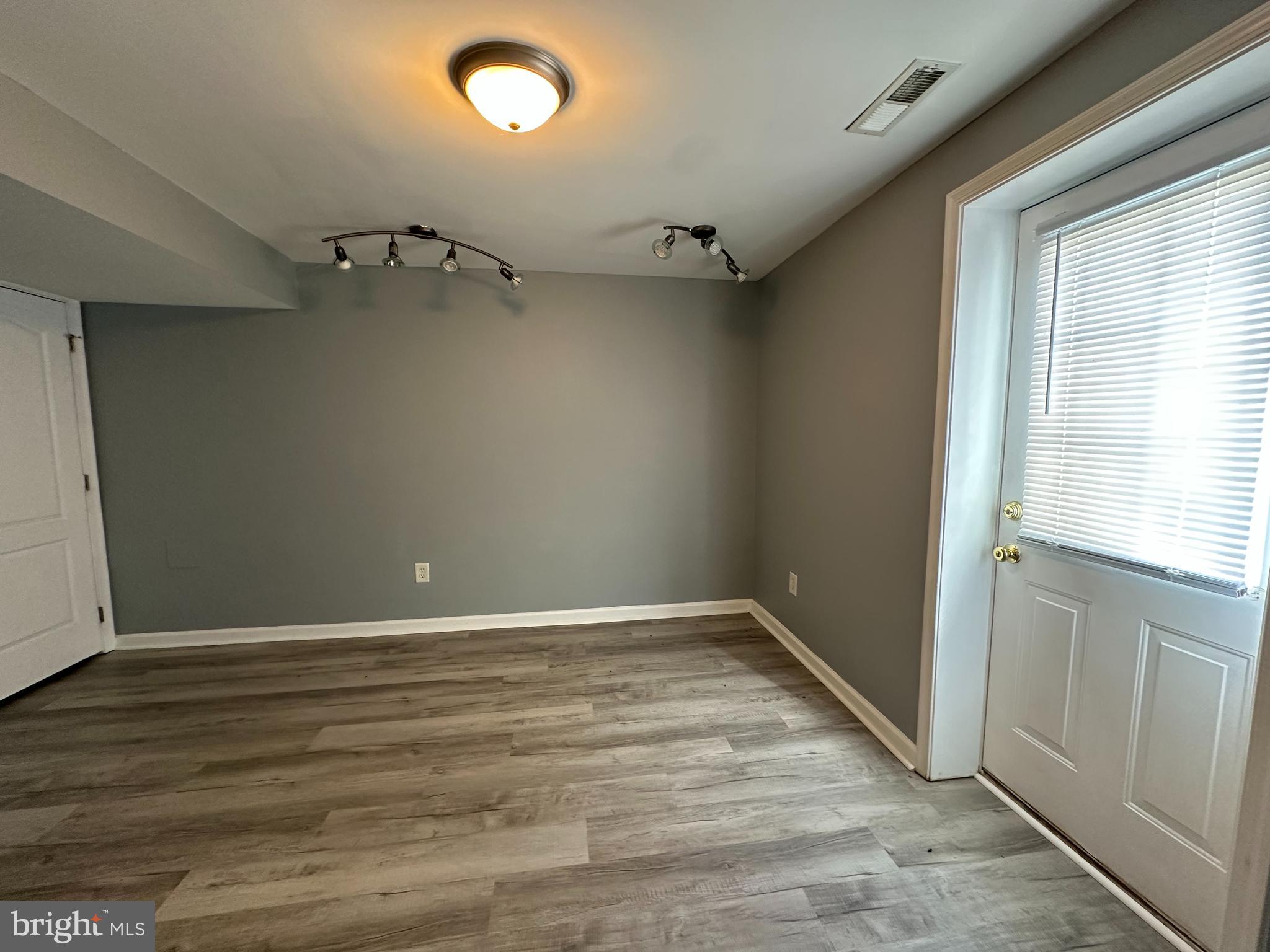 KINGSVIEW SUB - Residential