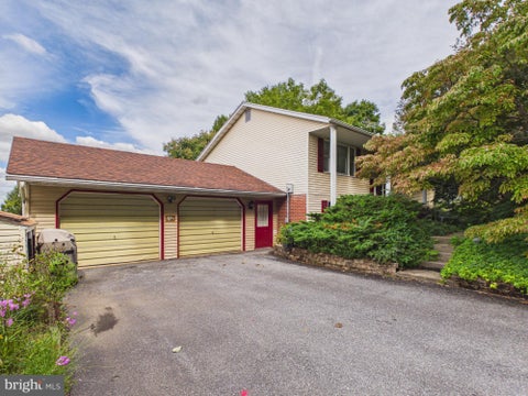Homes For Sale - 147 Frogtown Road<br/> Lancaster County, PEQUEA, PA 17565