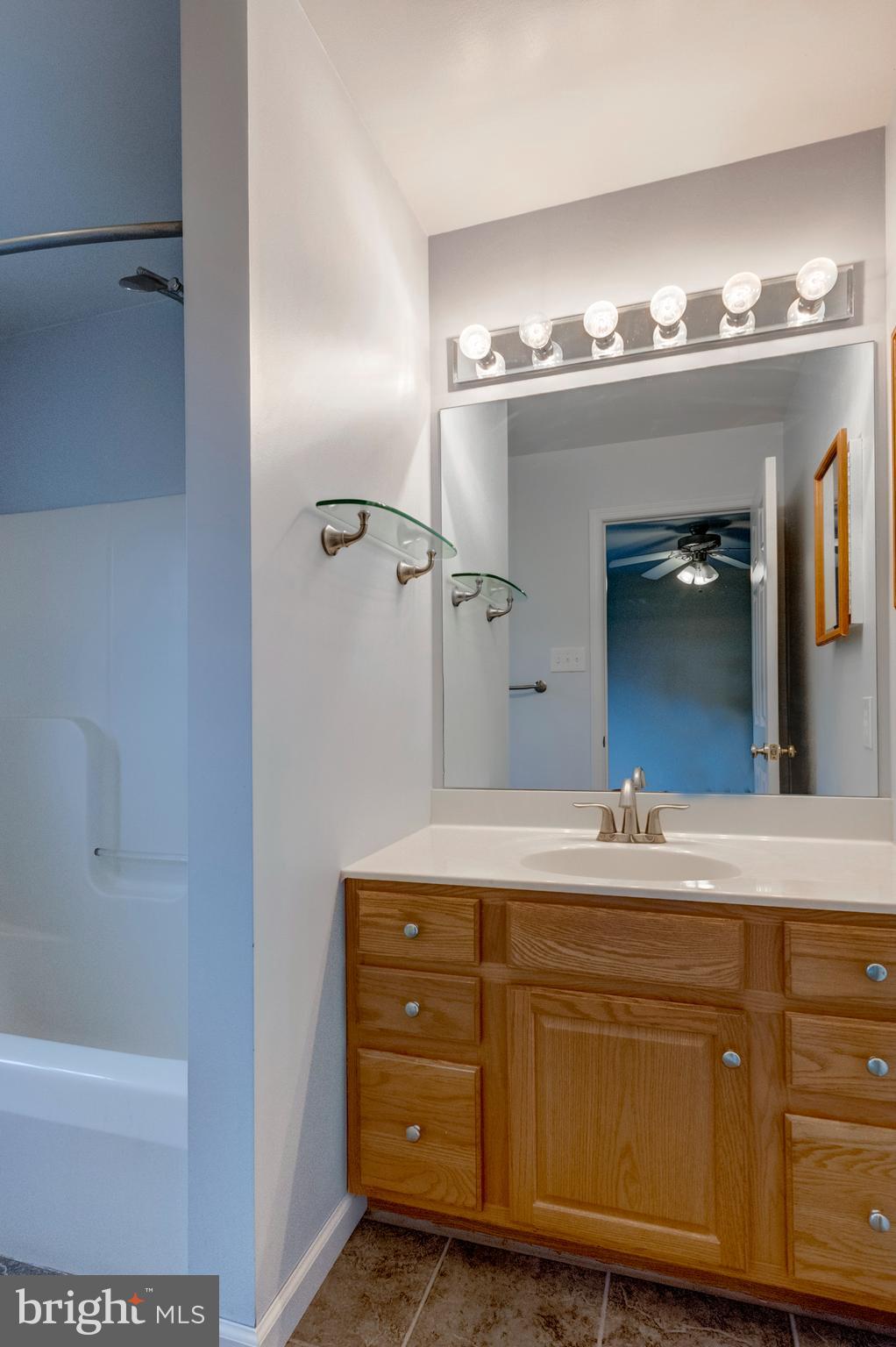 LOGANS RUN - Residential