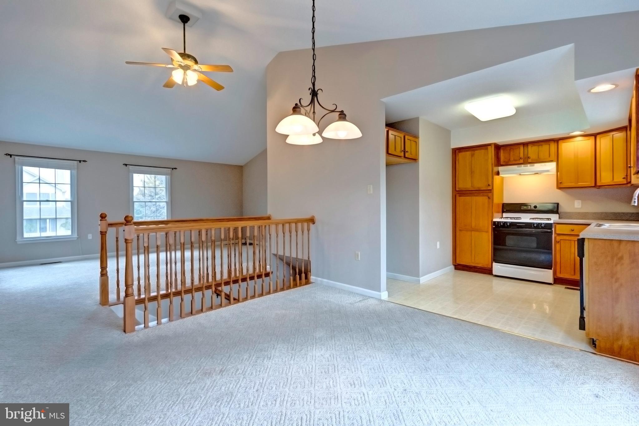 LOGANS RUN - Residential